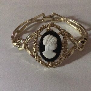 Elegant Gold and Black Cameo Bracelet